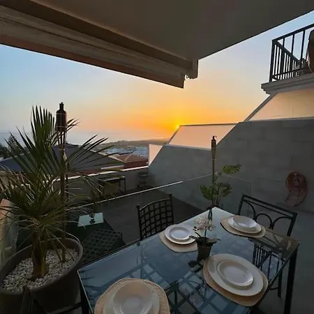 Sunset Luxe,jacuzzi,sea View ,netflix 阿德耶